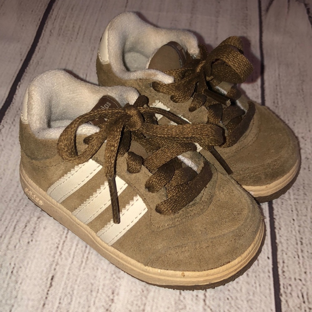 Adidas size 4 shoes